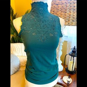 Emerald Green Summer Top NWT 💚